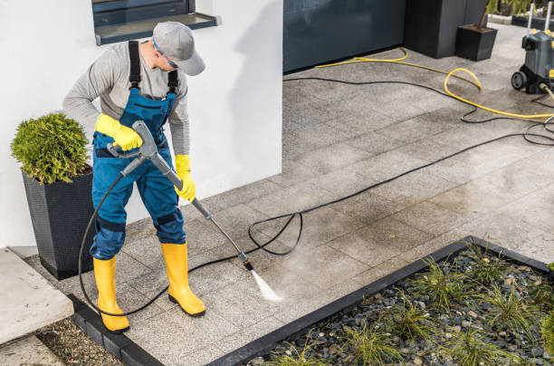 Why Choose Our Certified Pressure Washing Experts for Your Project Needs in Ridgway, CO?